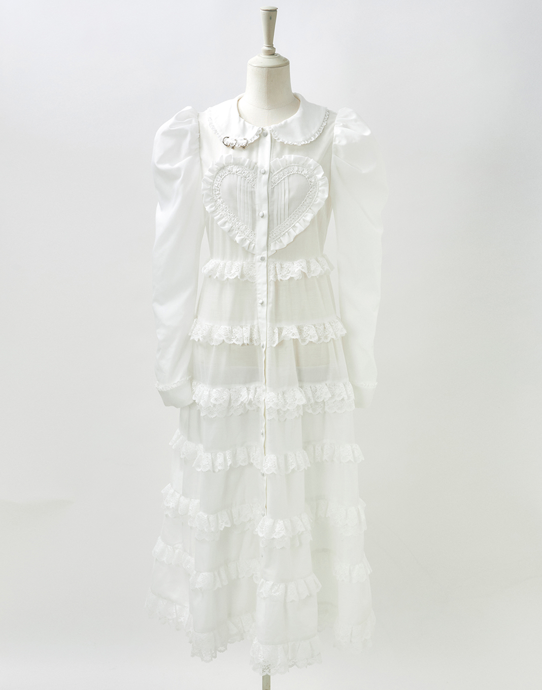 AVENCHUMU Full of tiered long dress ホワイト Full of tiered long dress – AVENCHUMU （アバンチュウム）