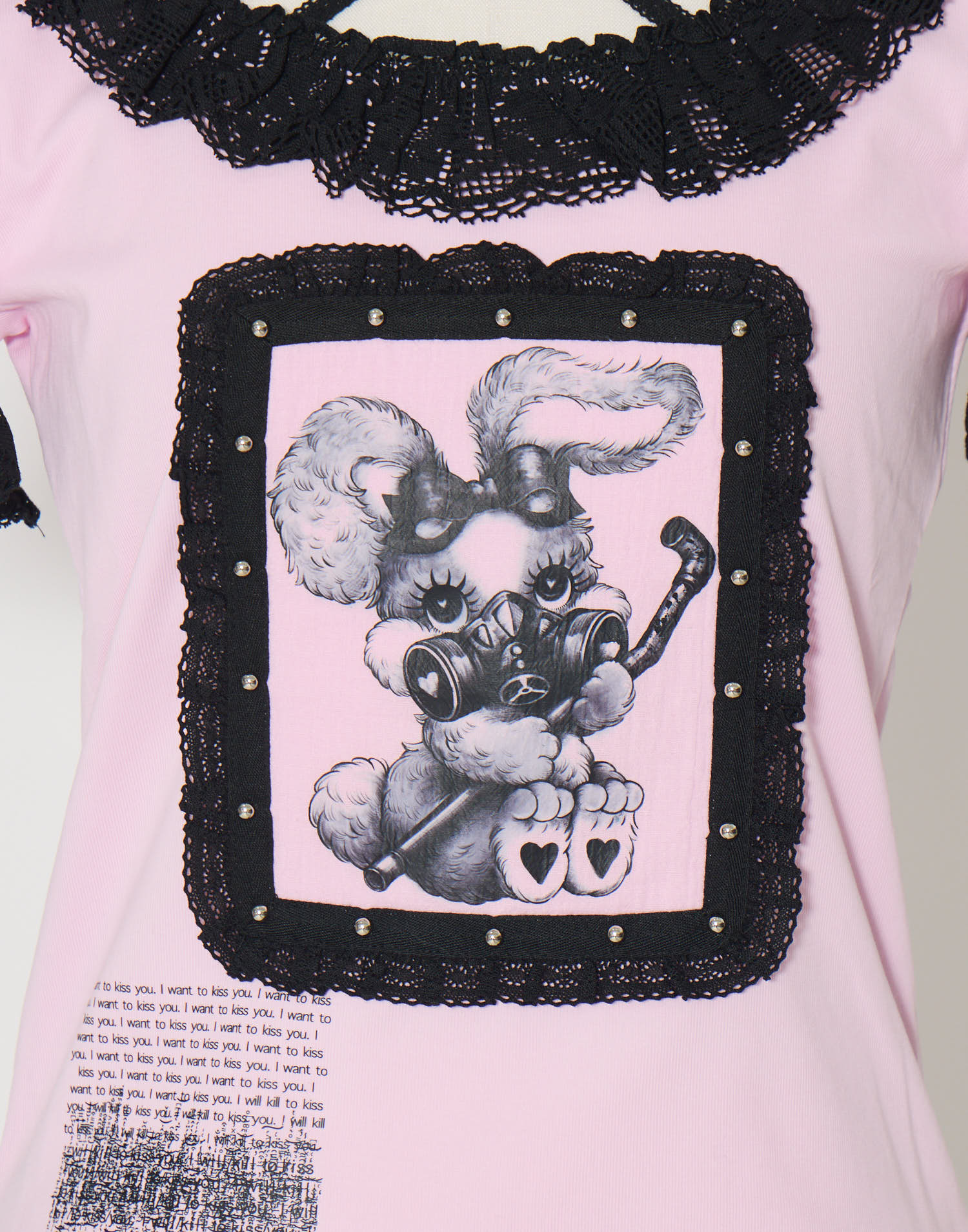ValentineBunny print lace frame t-shirt – AVENCHUMU （アバンチュウム）