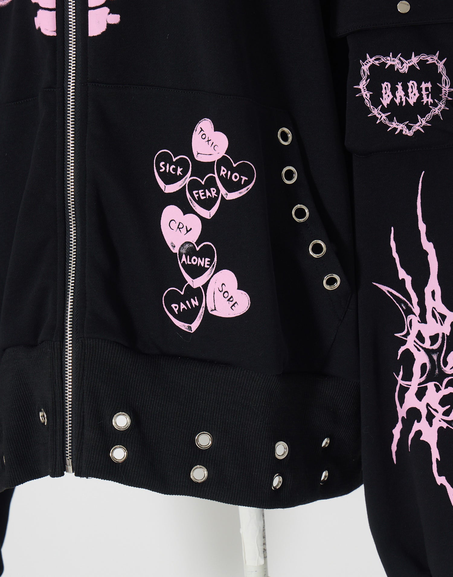 Full of illustration zip hoodie – AVENCHUMU （アバンチュウム）