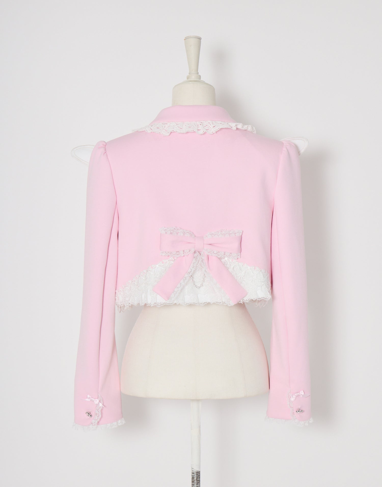 AVENCHUMU Heart & wing short jacket ピンク Heart & wing short jacket – AVENCHUMU （アバンチュウム）