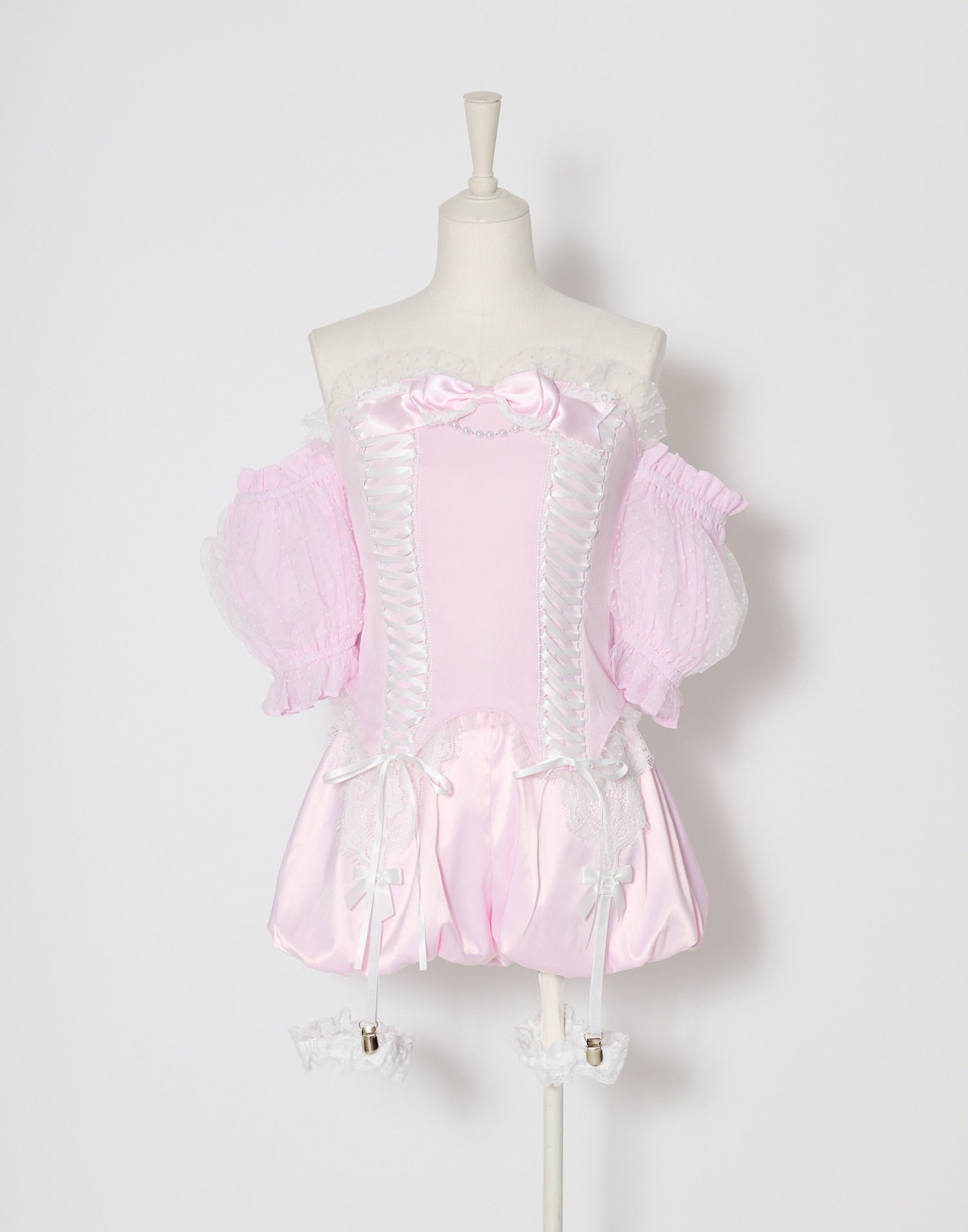 Race up off shoulder tulle puff tops – AVENCHUMU （アバンチュウム）