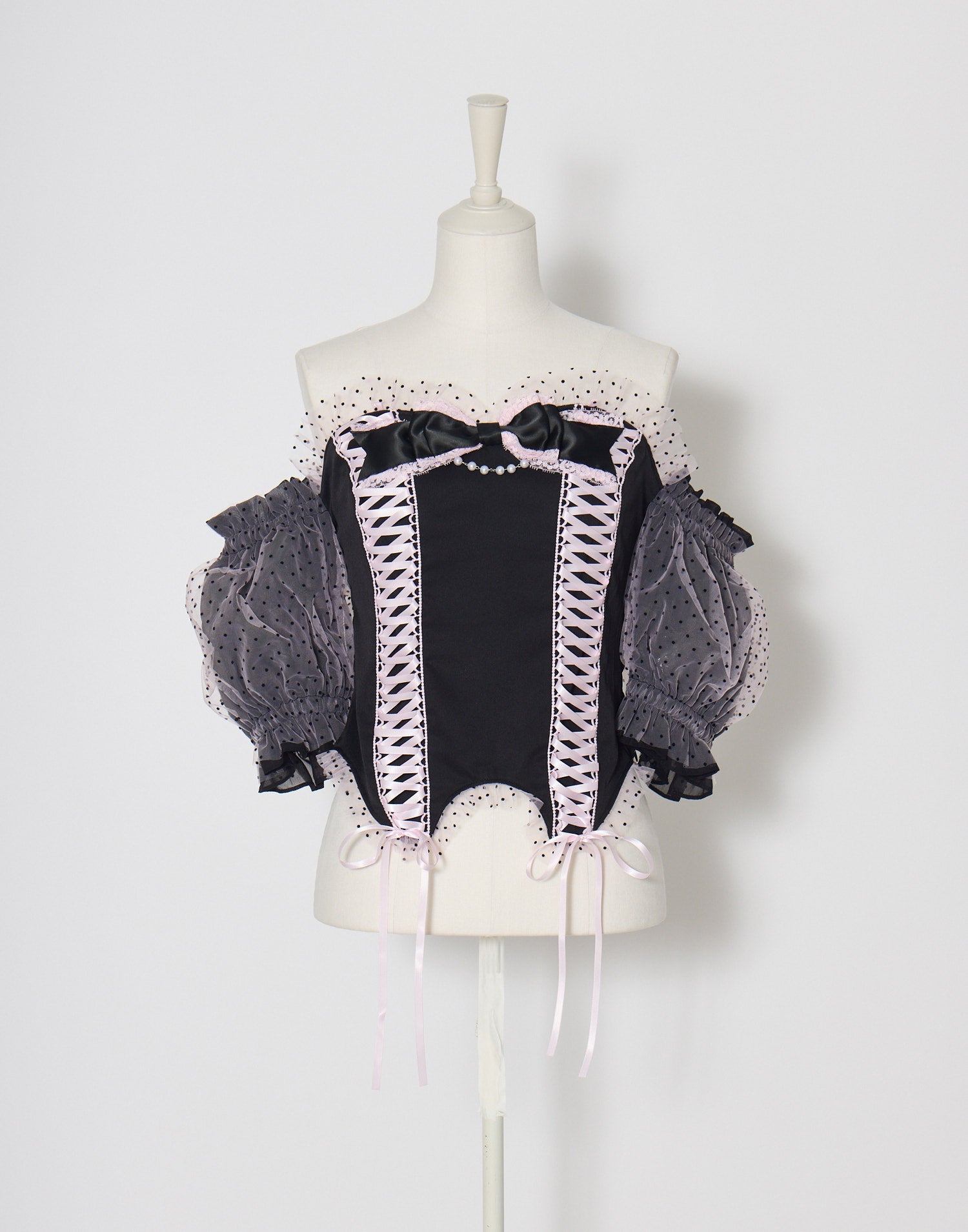 Race up off shoulder tulle puff tops – AVENCHUMU （アバンチュウム）
