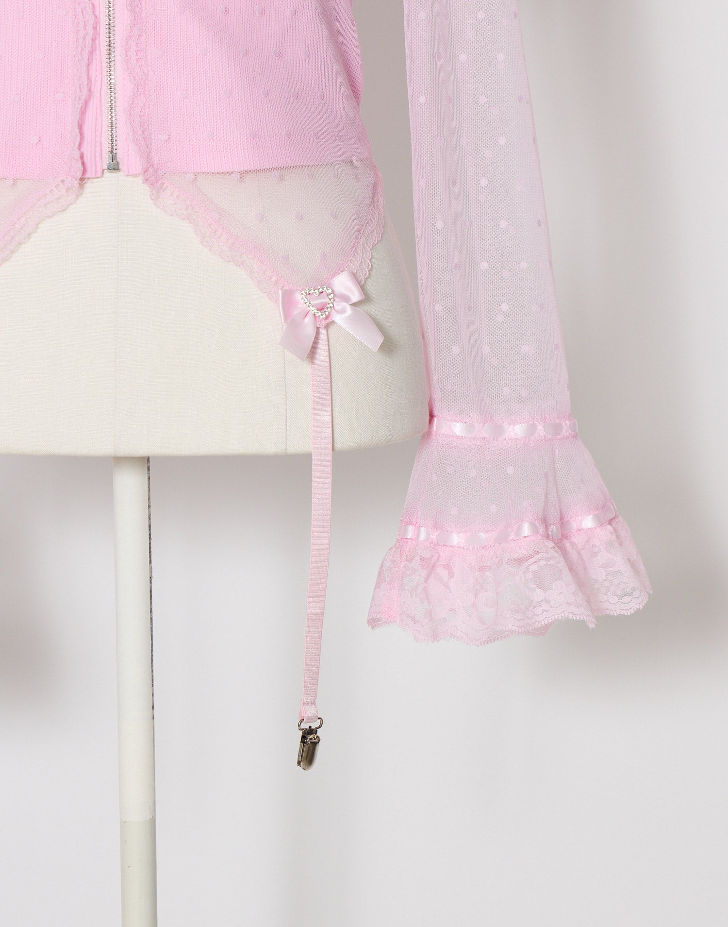 Race & frill zip foodie – AVENCHUMU （アバンチュウム）