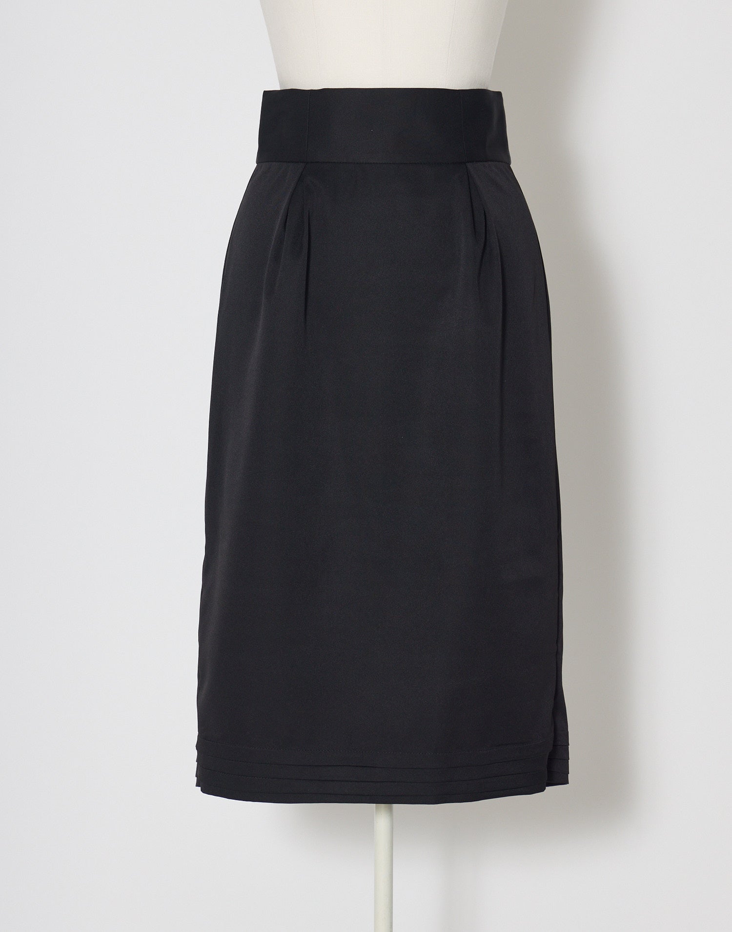 Heart apron tight skirt – AVENCHUMU （アバンチュウム）
