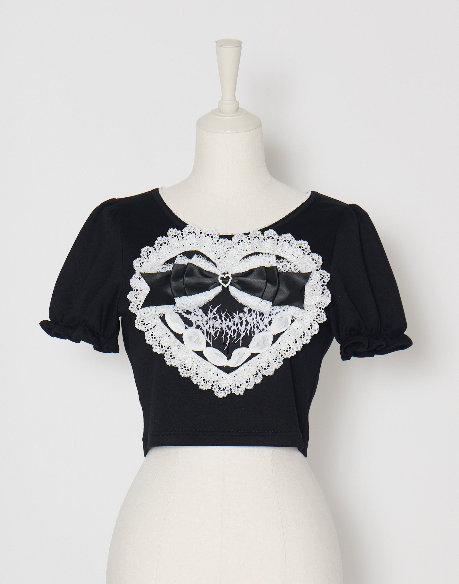 Love heart's cake AVENCHUMU t-shirt – AVENCHUMU （アバンチュウム）