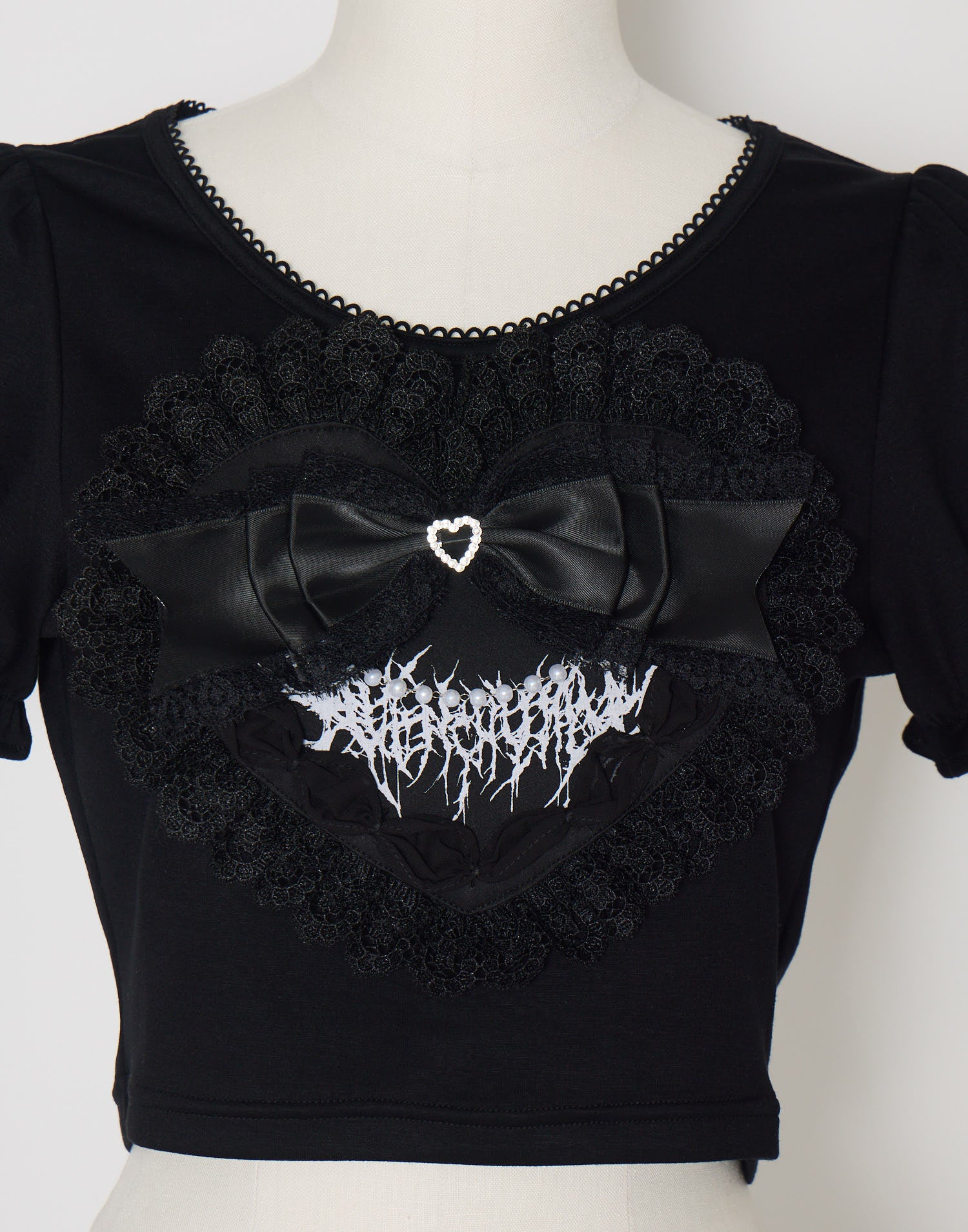 Love heart's cake AVENCHUMU t-shirt – AVENCHUMU （アバンチュウム）