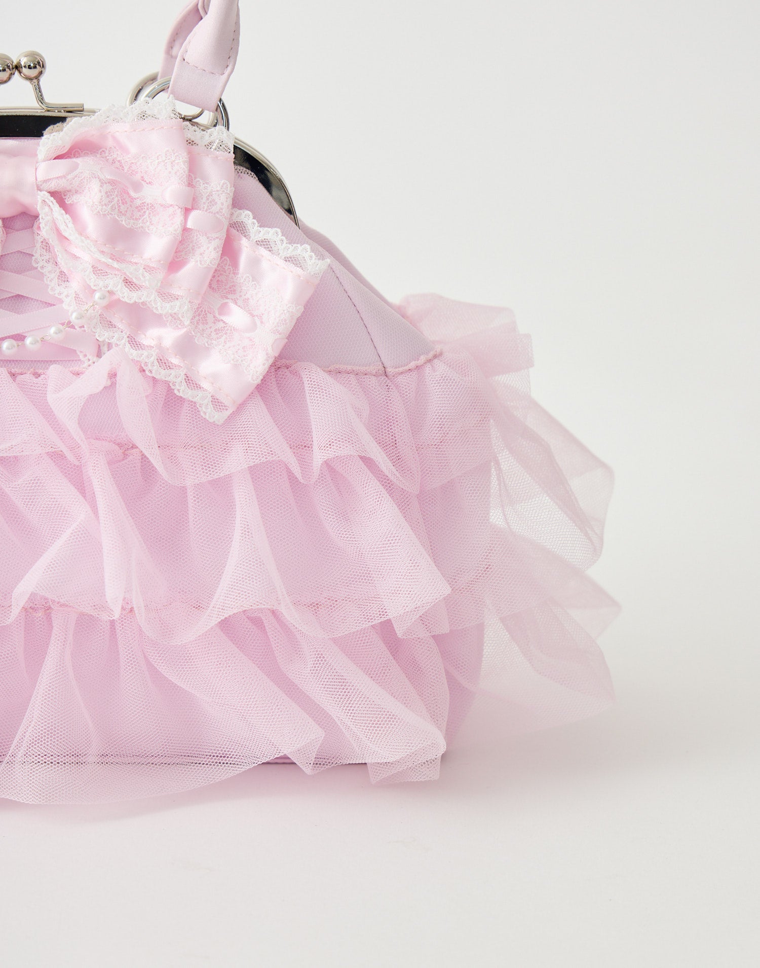 Ribbon & tulle frill kiss-lock bag – AVENCHUMU （アバンチュウム）