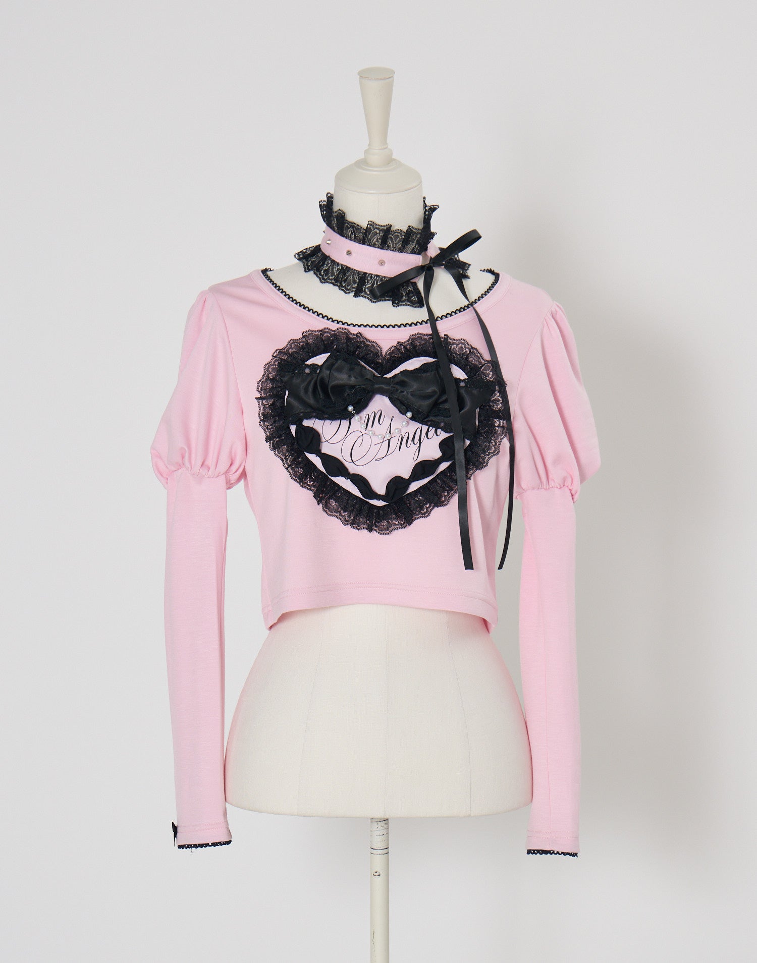 avenchumu チョーカーシャツ Love heart's cake angel choker t-shirt – AVENCHUMU （アバンチュウム）