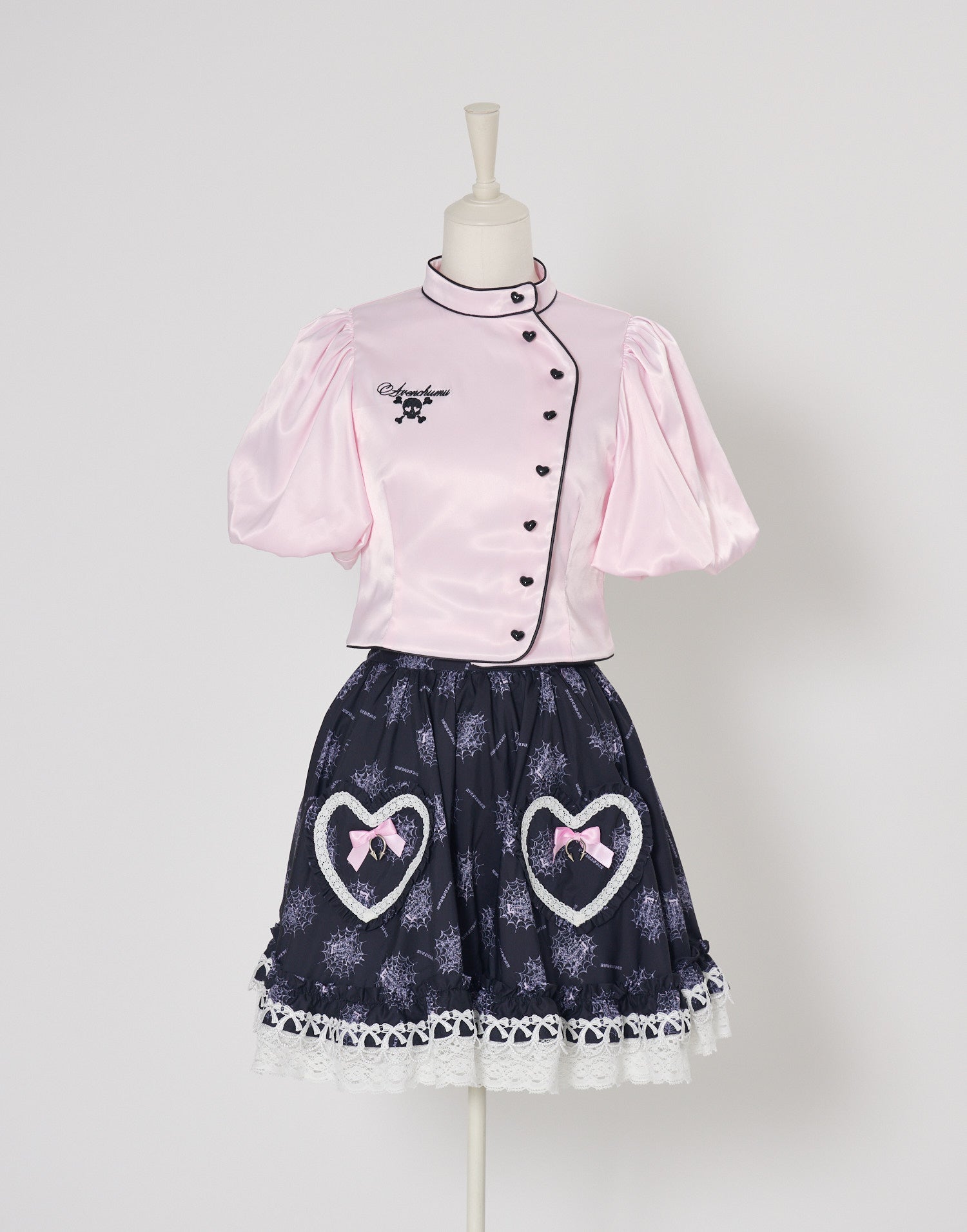 Skull illustration print heart skirt – AVENCHUMU （アバンチュウム）