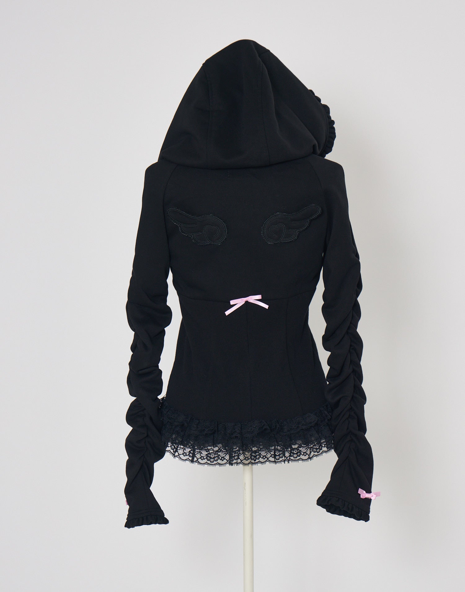 トップス I'm Angel frill zip foodie avenchumu I'm Angel frill zip foodie – AVENCHUMU （アバンチュウム）