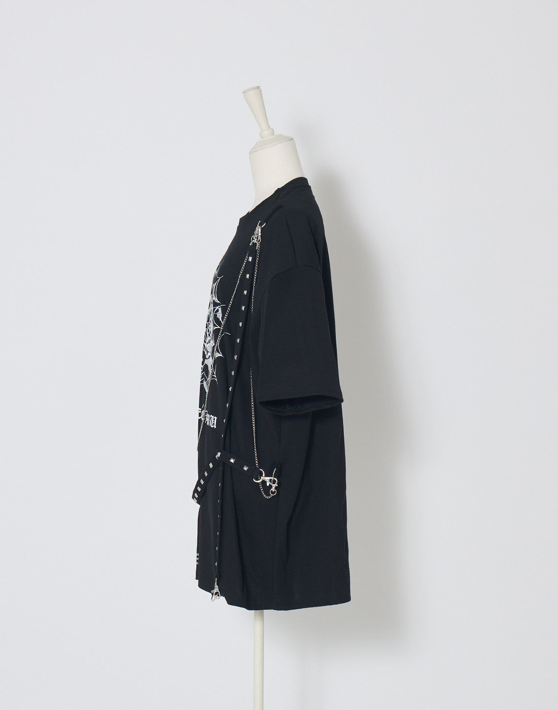 Skull illustration print studded cross t-shirt – AVENCHUMU