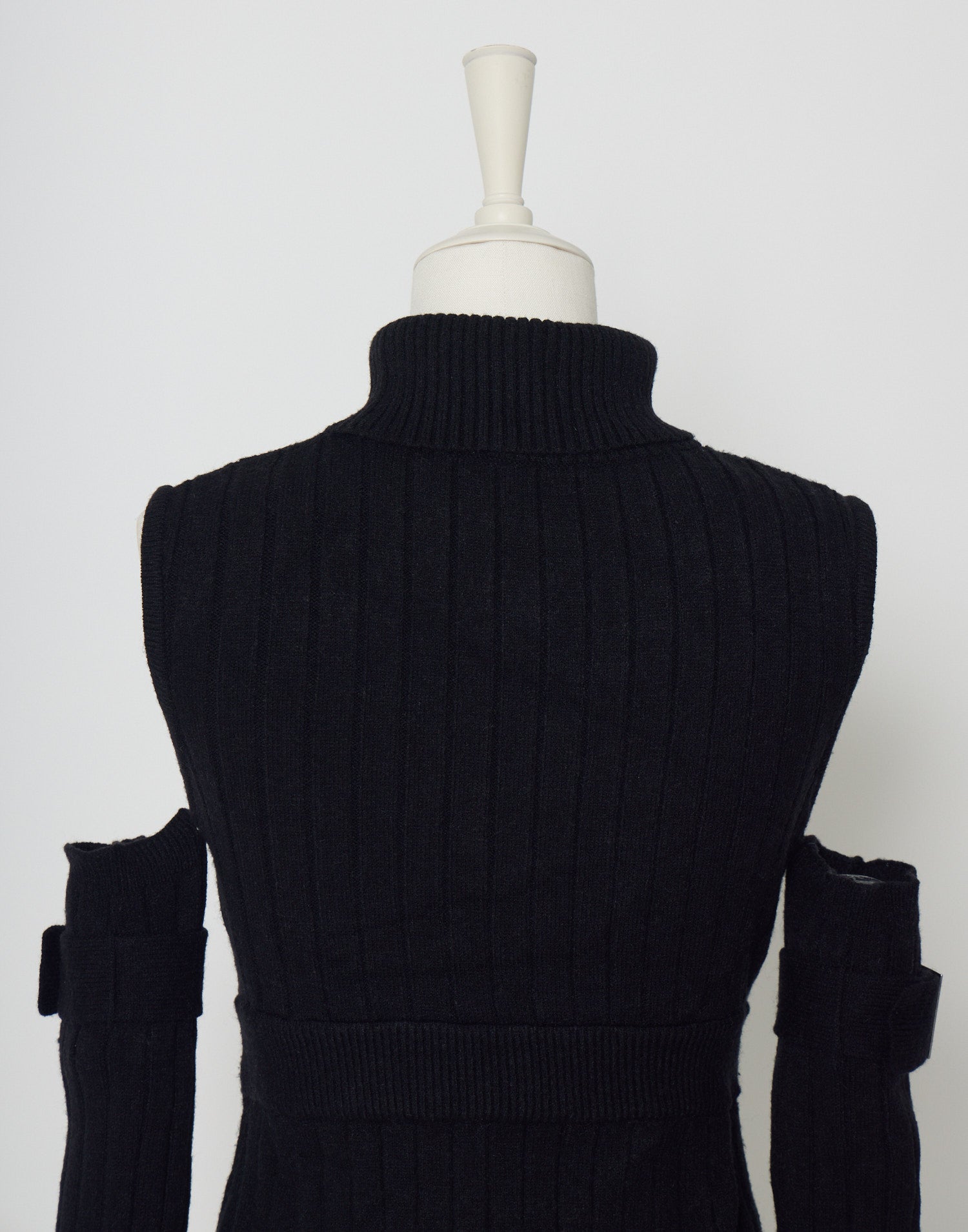 Belt & zip arm warmers knit one-piece – AVENCHUMU （アバンチュウム）