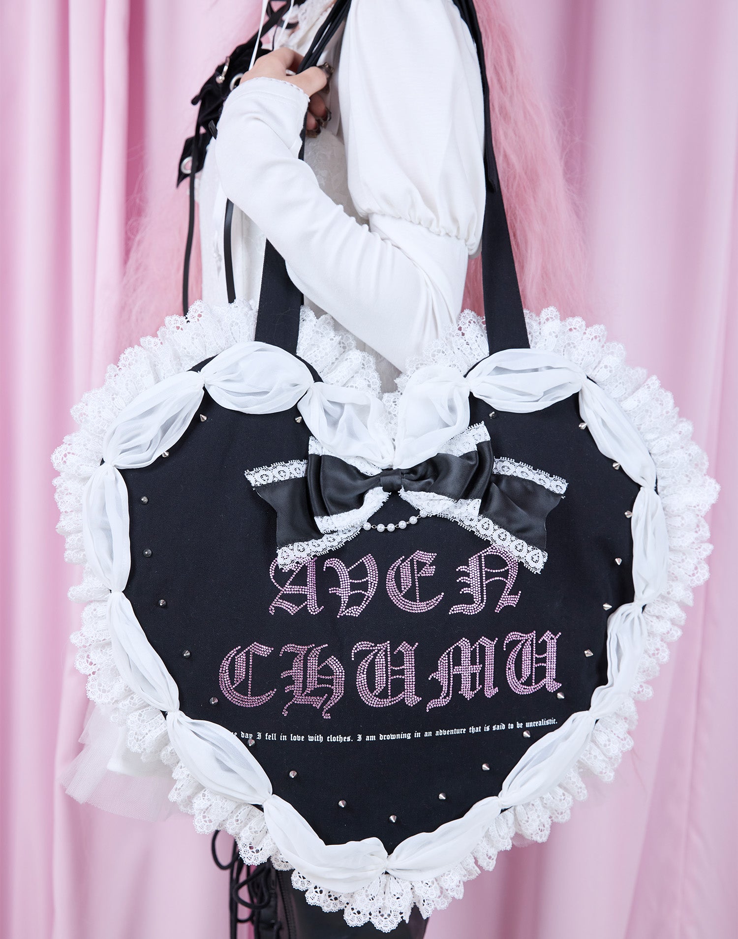 アバンチュウム Love heart's cake tote bag Love heart's cake tote bag（新色） – AVENCHUMU （アバンチュウム）