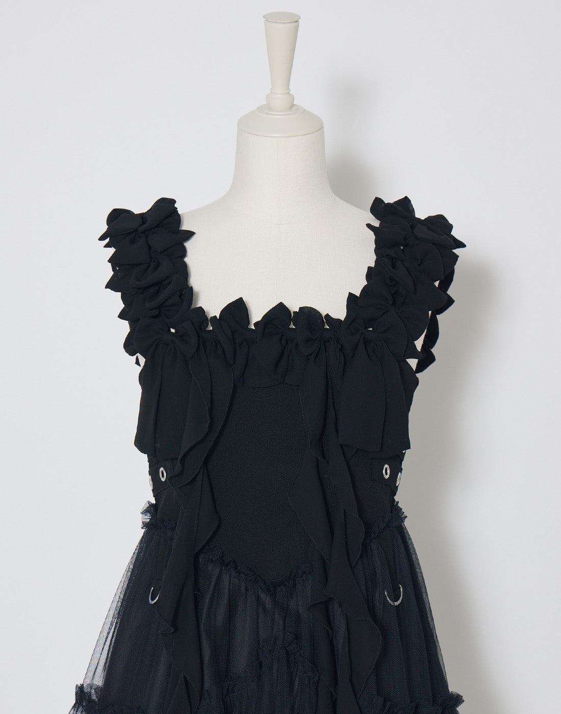 Lethal ribbon sleeveless one piece – AVENCHUMU （アバンチュウム）