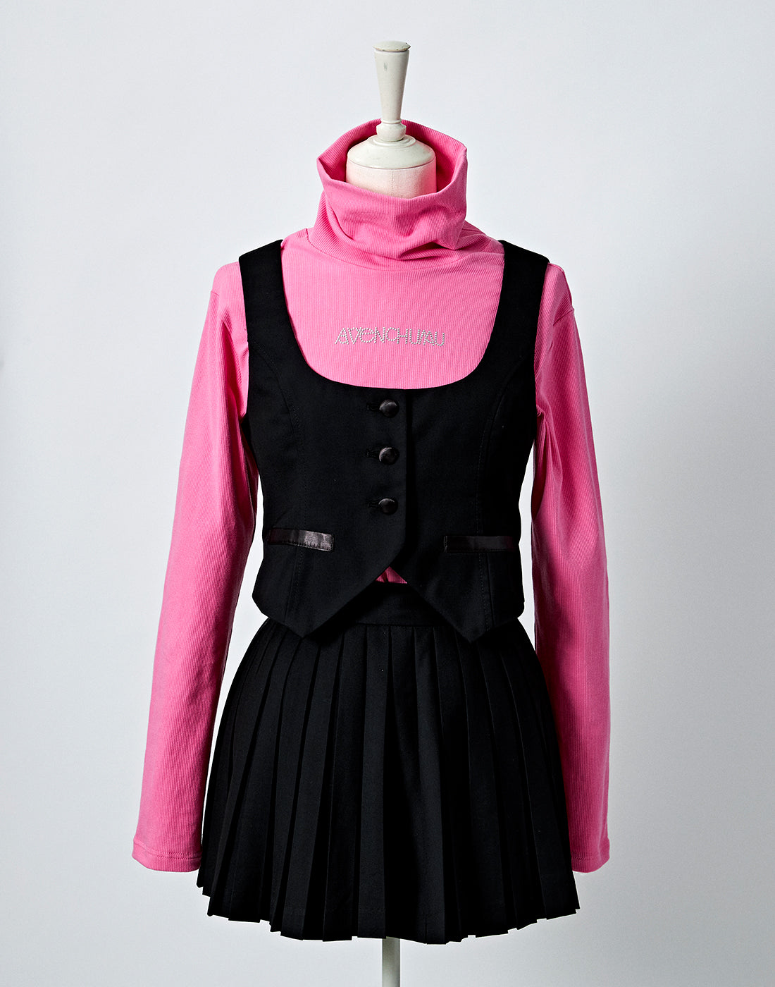 AVENCHUMU Studs logo high neck tops ピンク