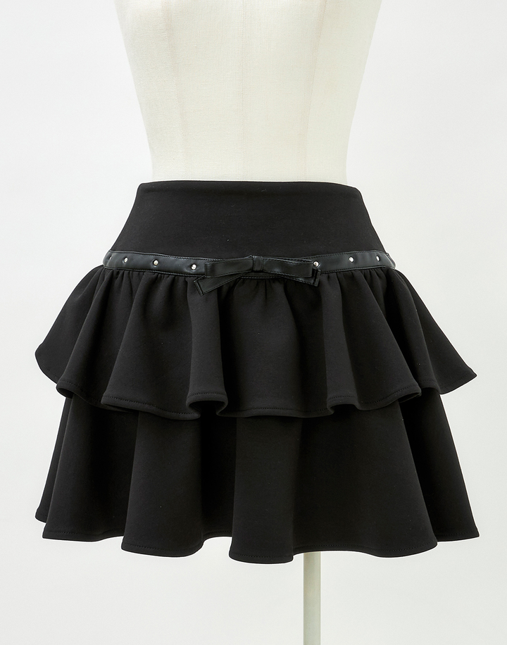 Leather line tiered skirt – AVENCHUMU (アバンチュウム) Leather line tiered skirt – AVENCHUMU (アバンチュウム)