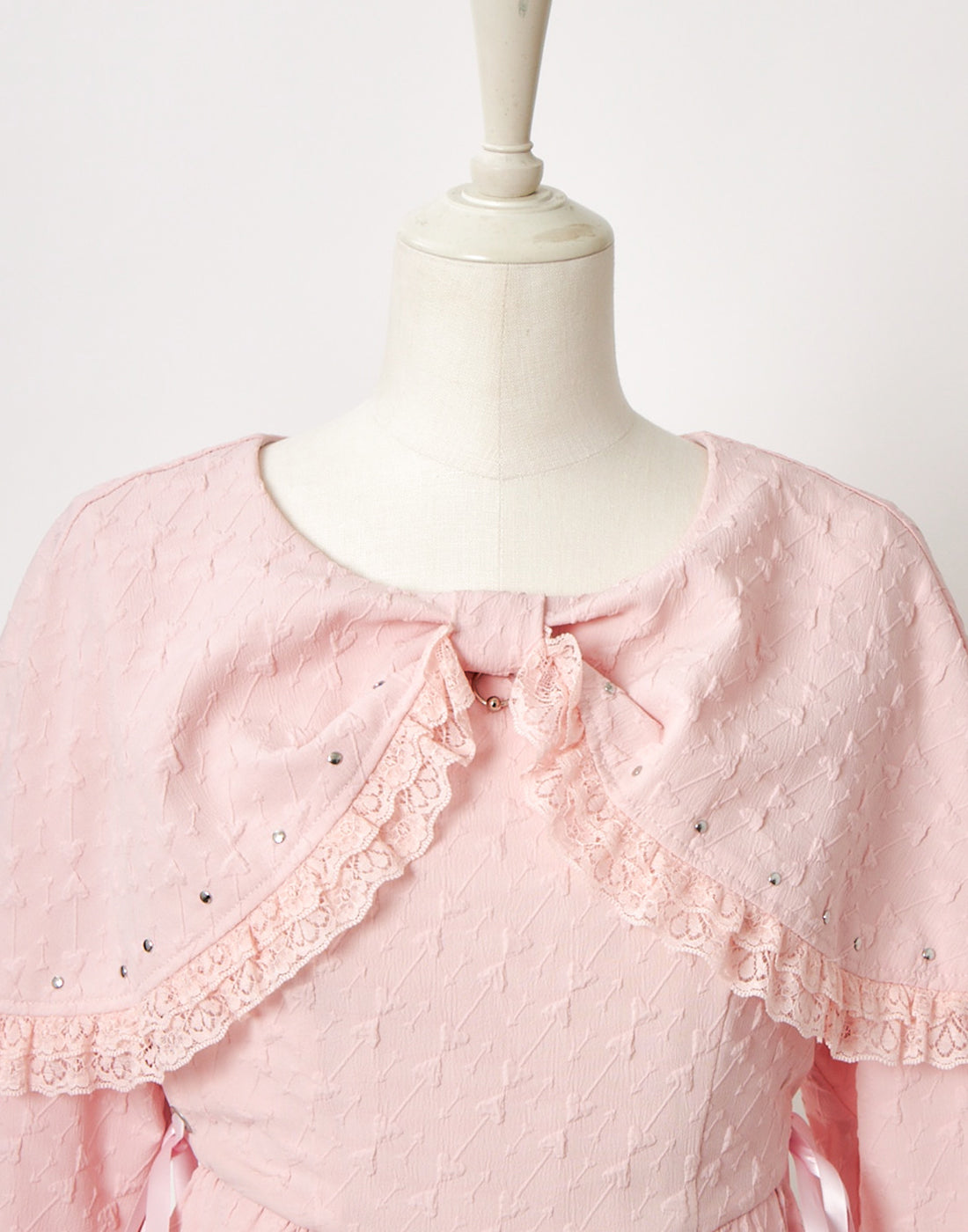 Ribbon collar doll one piece – AVENCHUMU （アバンチュウム）