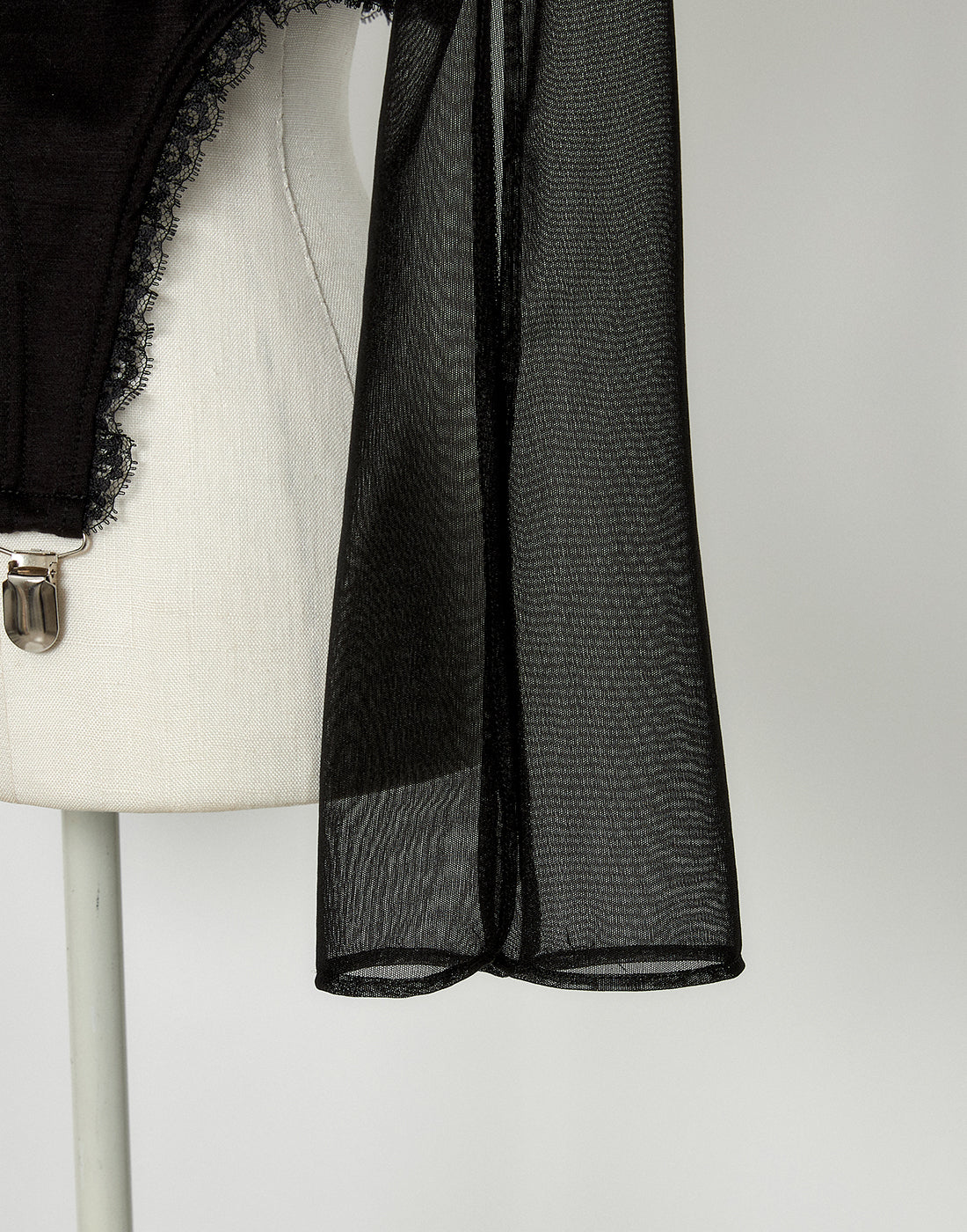 Sheer sleeve garter ribbon tops – AVENCHUMU （アバンチュウム）