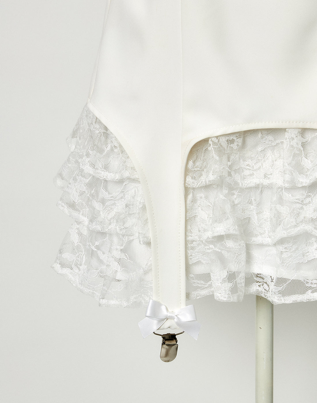 Buckle belt garter dress – AVENCHUMU （アバンチュウム）