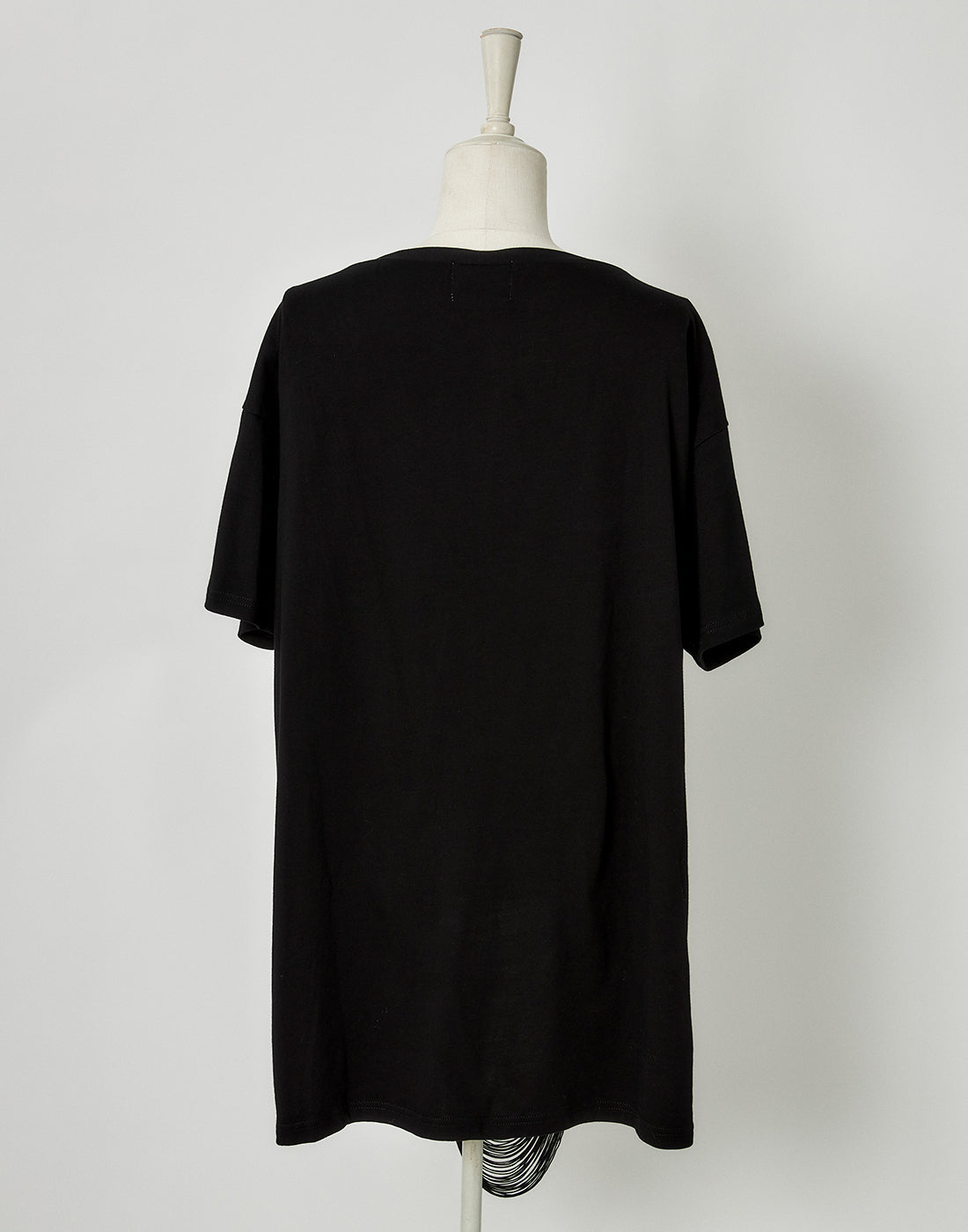 tシャツ Fringe bone chain T-shirt レディース AVENCHUMU tシャツ Fringe bone chain T-shirt レディース