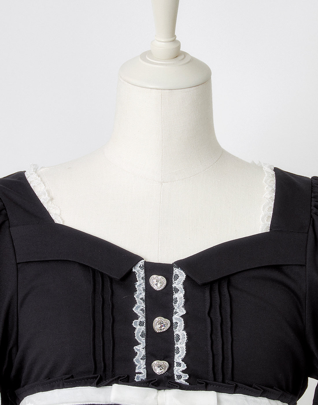 ワンピース Neck ribbon & heart bijou baby doll Neck ribbon & heart bijou baby doll – AVENCHUMU