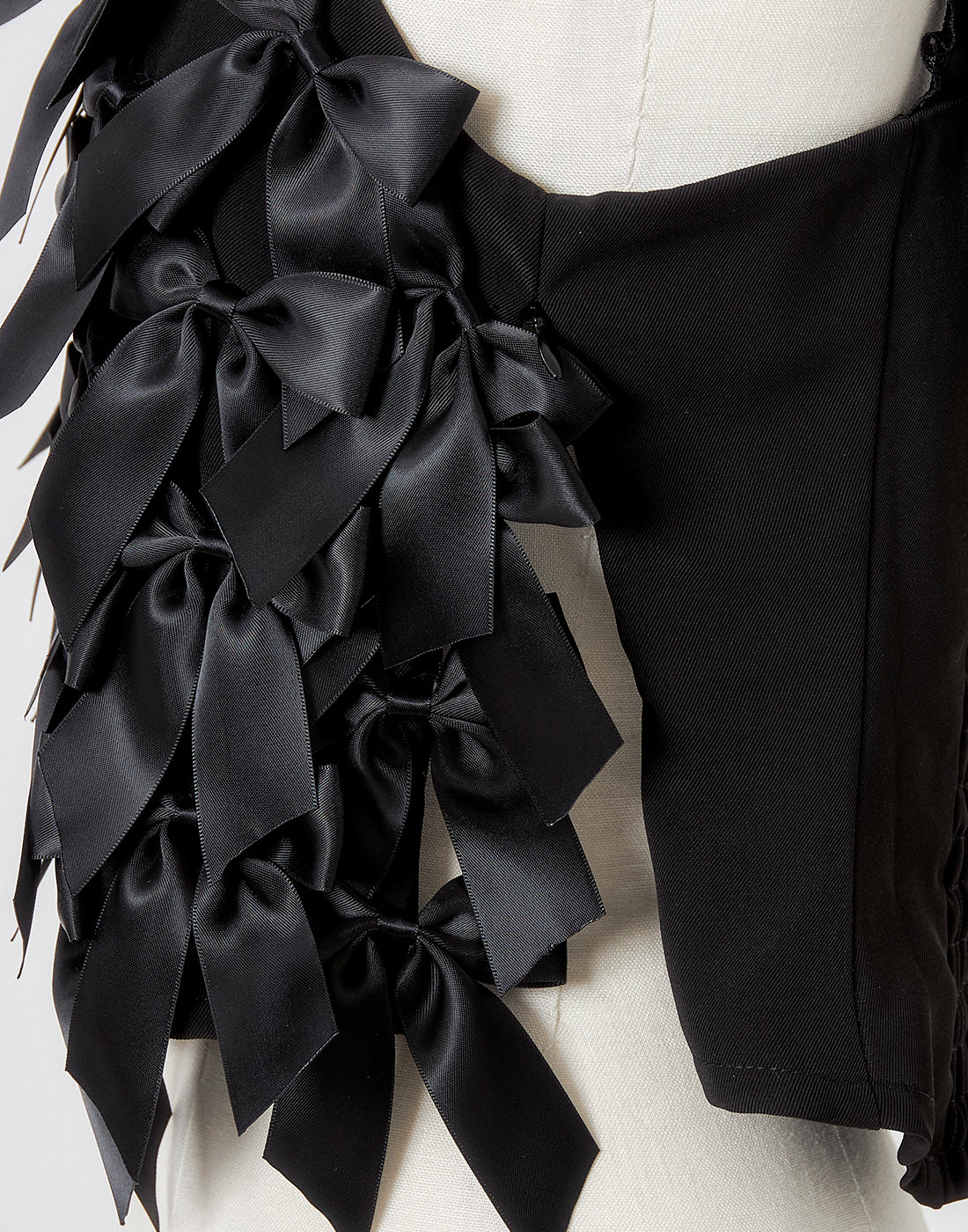 Lethal ribbon tops – AVENCHUMU （アバンチュウム）
