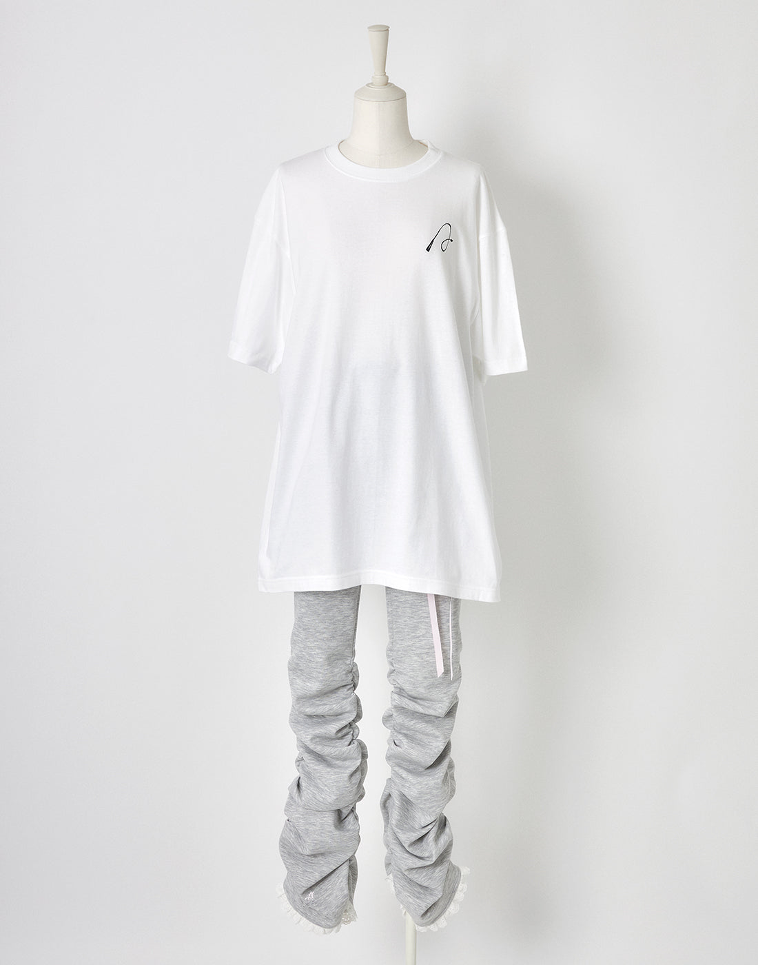 AVENCHUMU Lady T-shirt – AVENCHUMU （アバンチュウム）