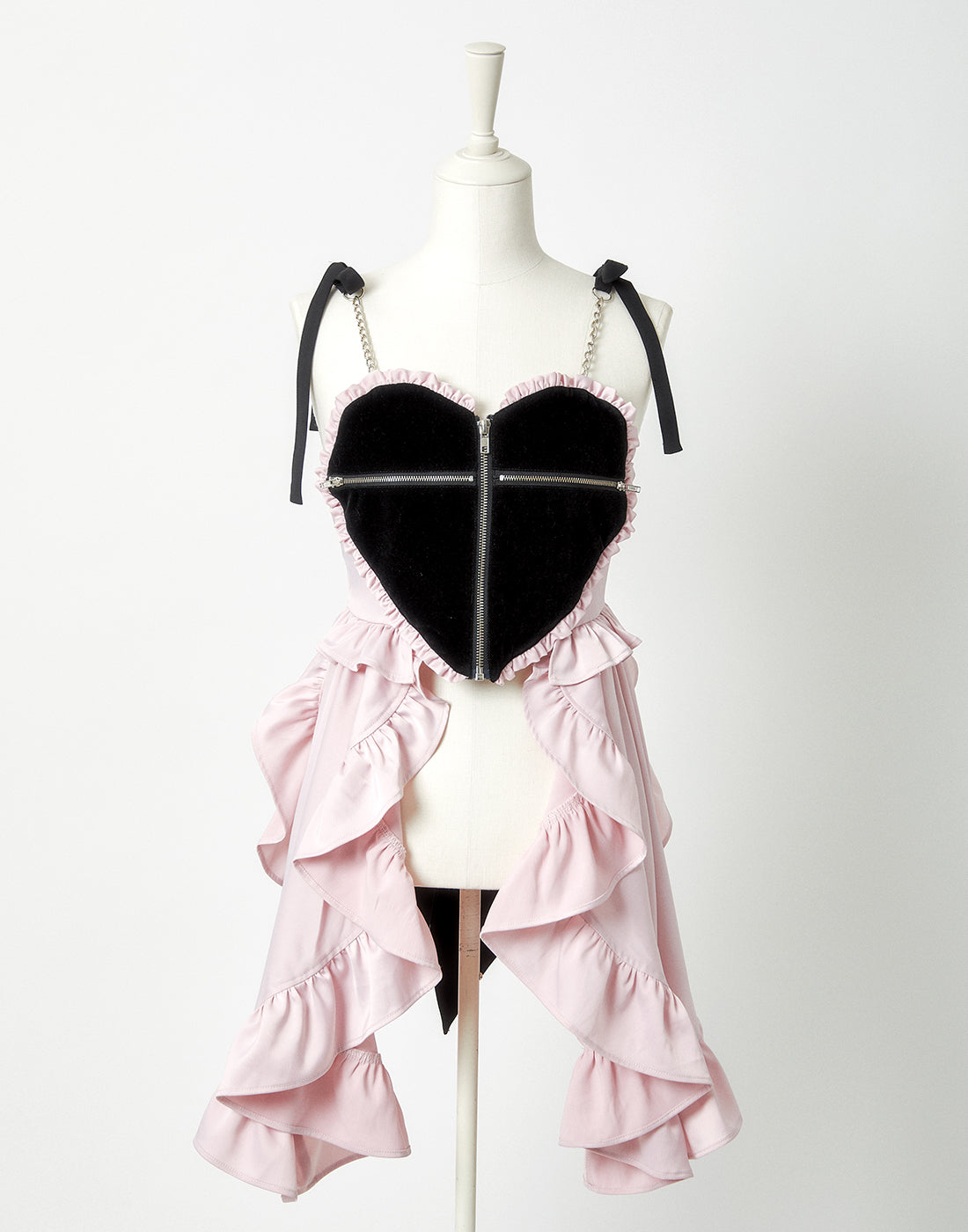 Zip heart ＆ chain ruffle gilet – AVENCHUMU （アバンチュウム）