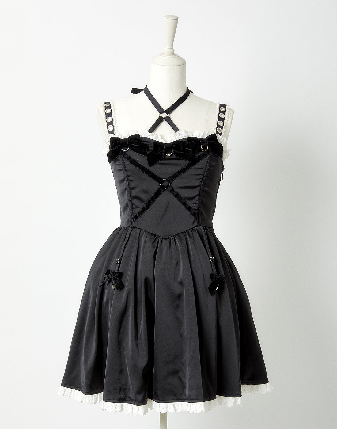 Back ruffle ribbon harness one piece – AVENCHUMU （アバンチュウム）