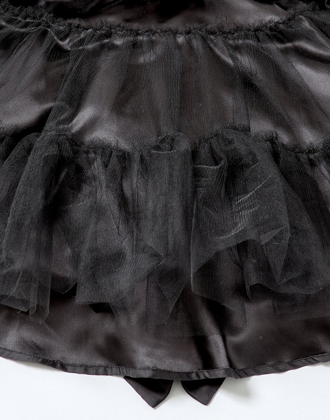 Front ribbon chain one piece – AVENCHUMU （アバンチュウム）