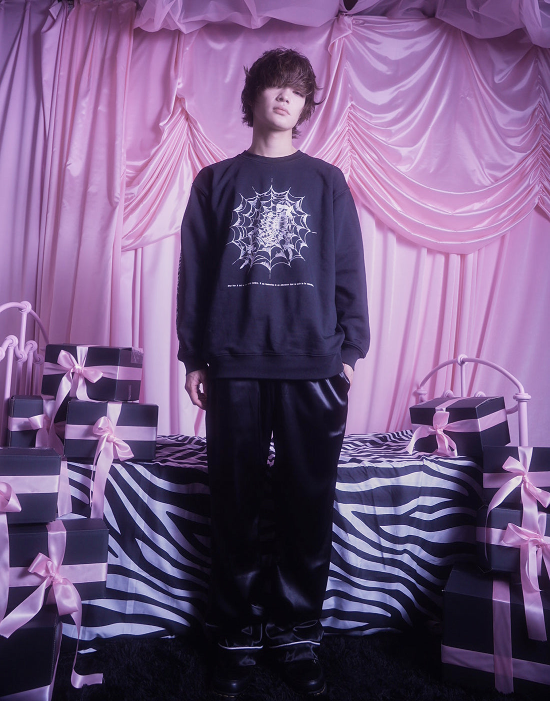 トップス tatoo studio yamada EIKI GRAPHIC SWEAT トップス tatoo studio yamada EIKI GRAPHIC SWEAT Limited