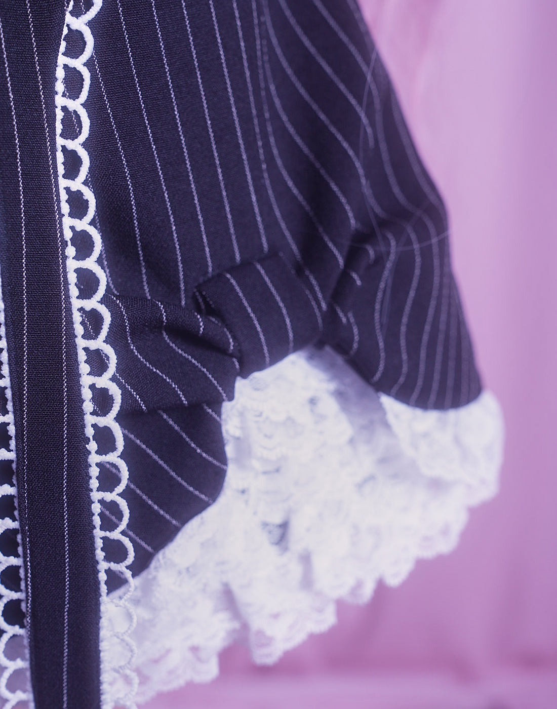 Side ribbon & frill back ribbon skirt – AVENCHUMU （アバンチュウム）