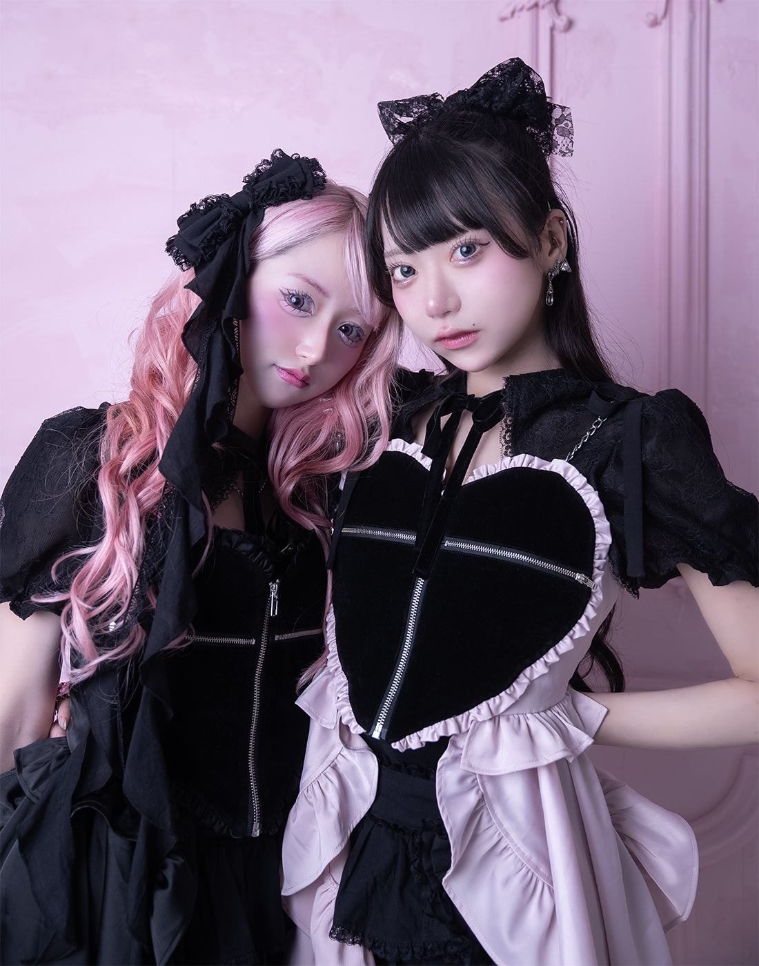 トップス AVENCHUMU Zip heart & chain ruffle gilet Zip heart ＆ chain ruffle gilet – AVENCHUMU （アバンチュウム）