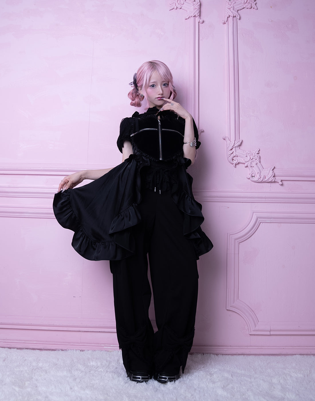 トップス AVENCHUMU Zip heart & chain ruffle gilet Zip heart ＆ chain ruffle gilet – AVENCHUMU （アバンチュウム）