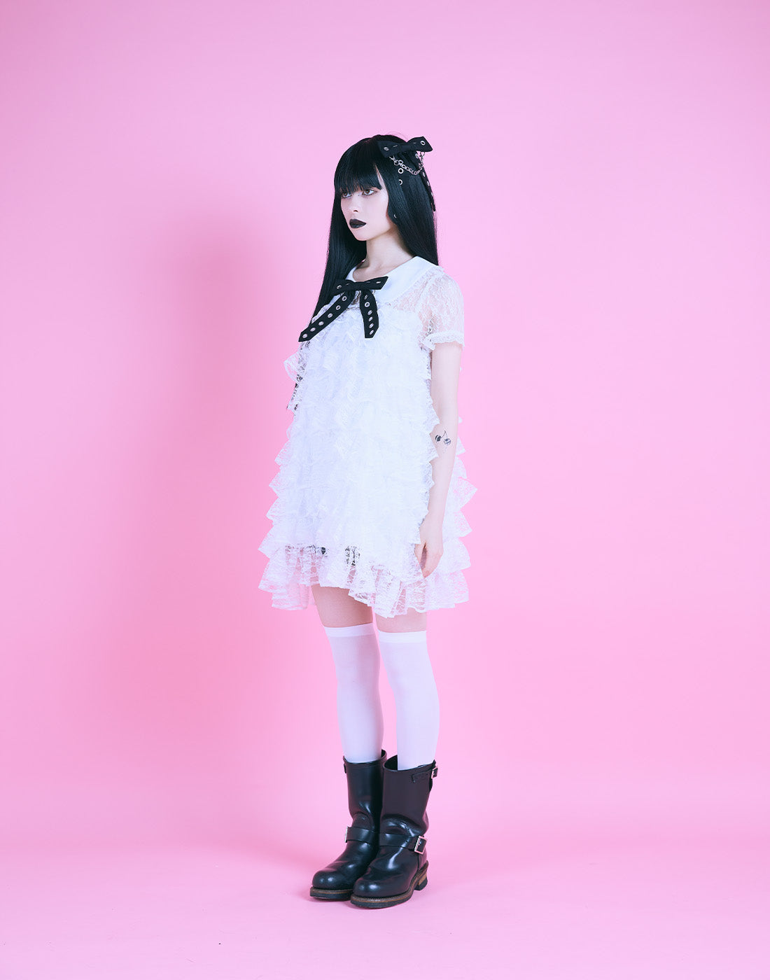 Full of frills lace tiered one piece – AVENCHUMU （アバンチュウム）