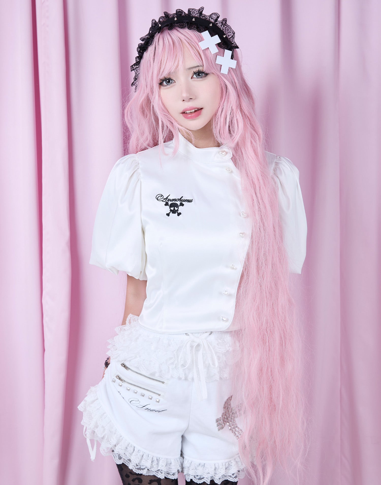 【AVENCHUMU】 リボンブラウス AVENCHUMU】 リボンブラウス