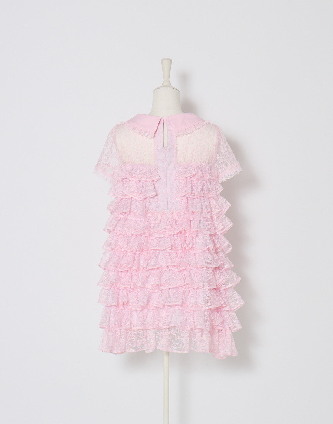 Avenchumu フリル付きピンクドレス Full of frills lace tiered one piece – AVENCHUMU （アバンチュウム）