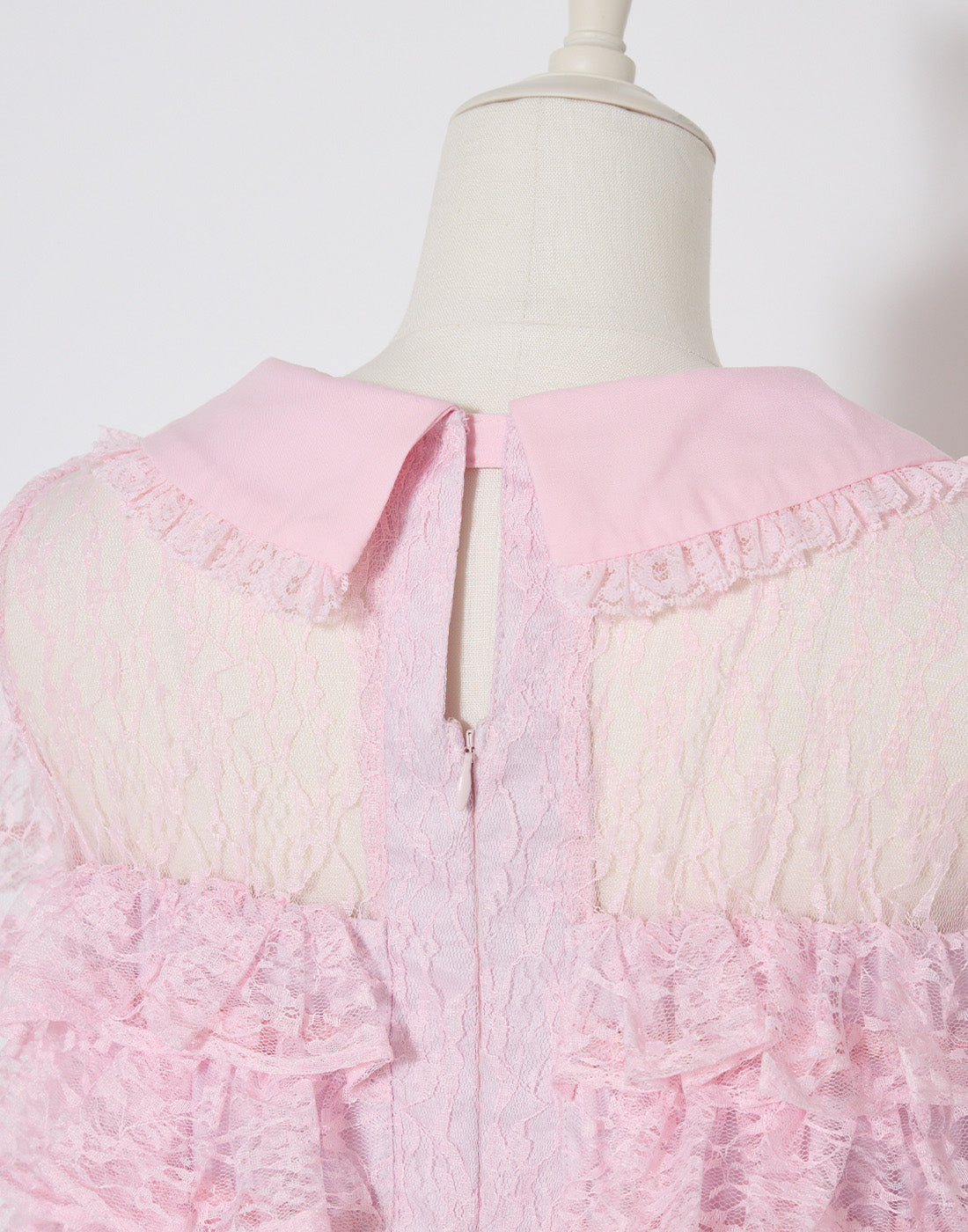 AVENCHUMU フリルレースティアードワンピース Full of frills lace tiered one piece – AVENCHUMU （アバンチュウム）
