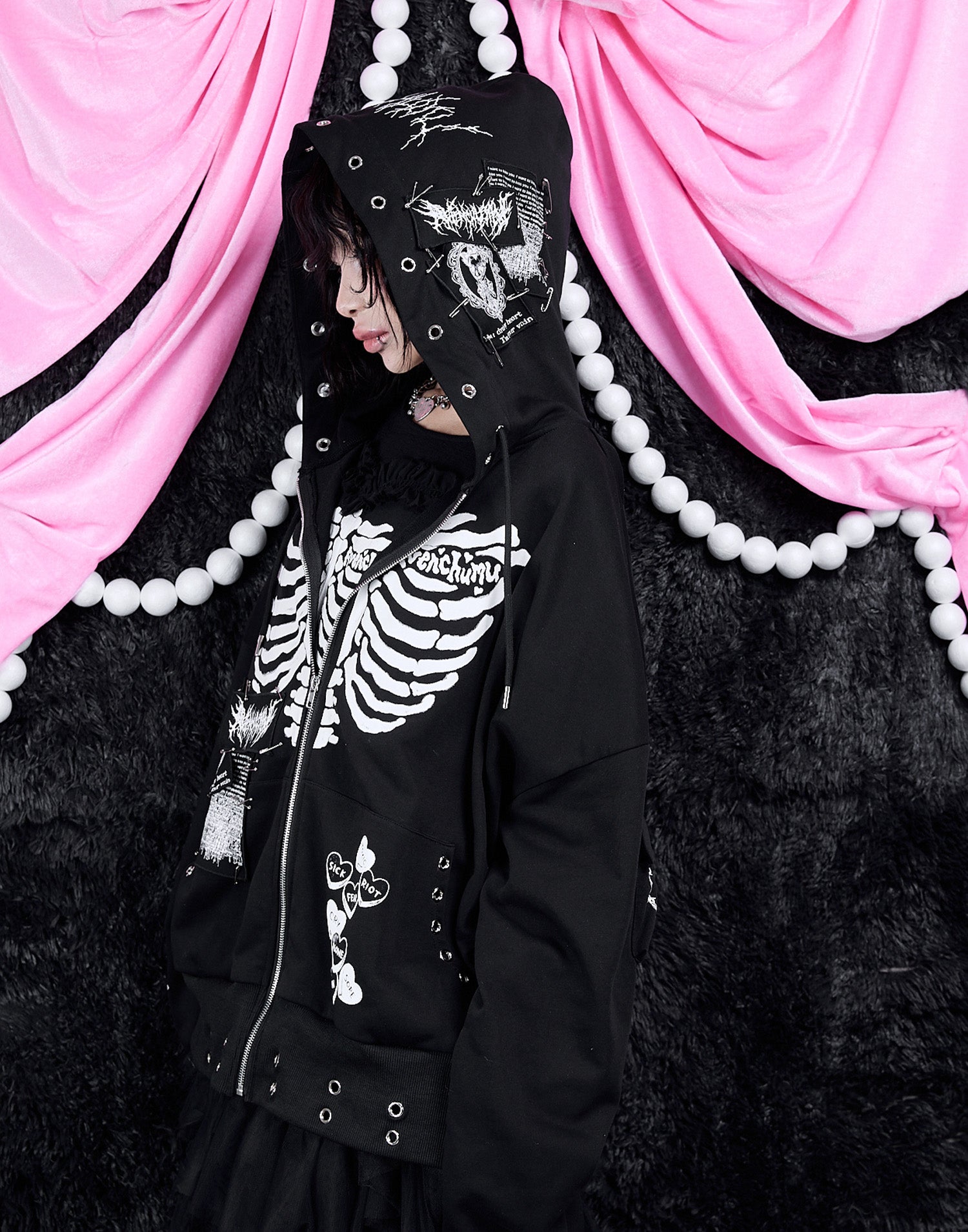 avenchumu × mimiコラボT　黒 illustration wappen set – AVENCHUMU （アバンチュウム）