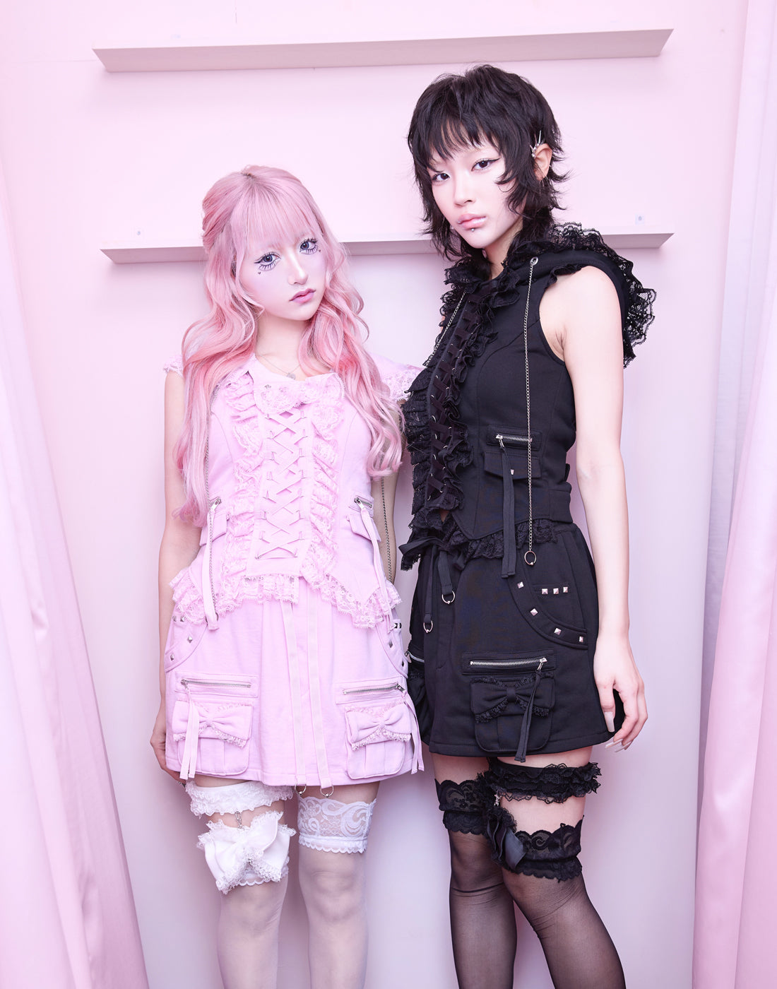 Lace-up frilled lace sleeveless hoodie – AVENCHUMU