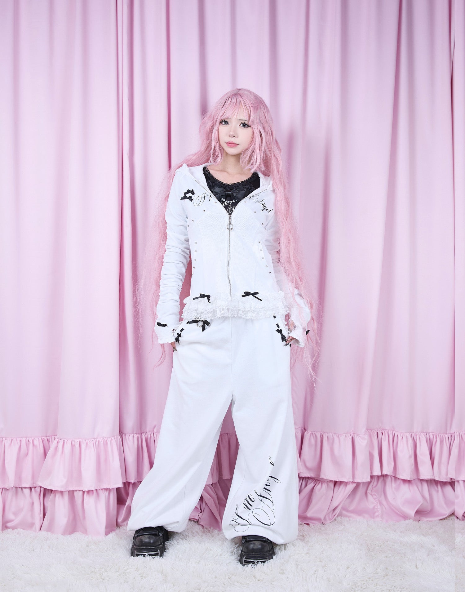 トップス I'm Angel frill zip foodie avenchumu I'm Angel frill zip foodie – AVENCHUMU （アバンチュウム）