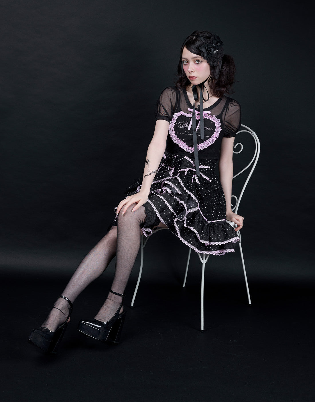 トップス avenchumu puff sheer t-shirt Tops – AVENCHUMU （アバンチュウム）