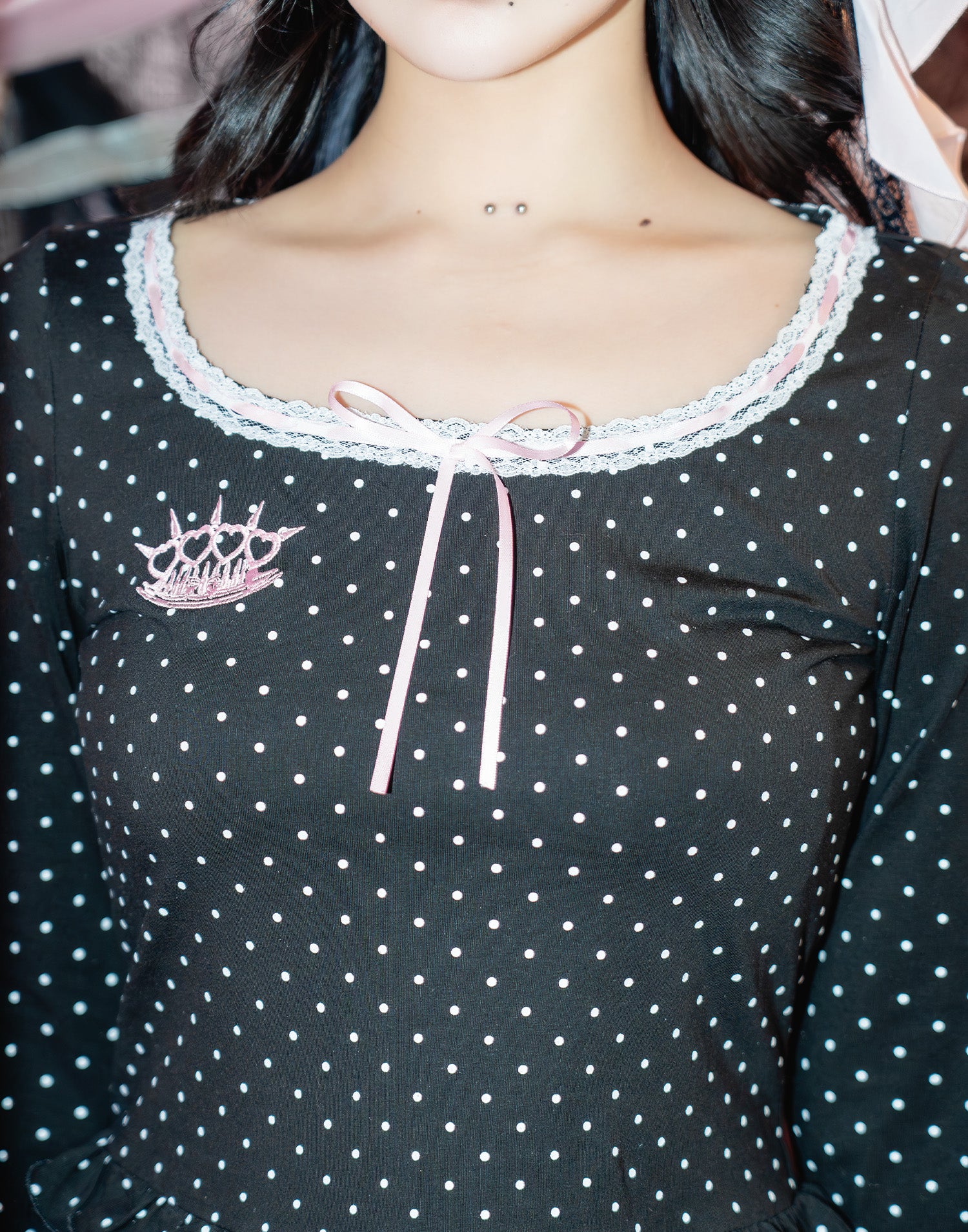 Brass knuckle long sleeve frill tops – AVENCHUMU （アバンチュウム）