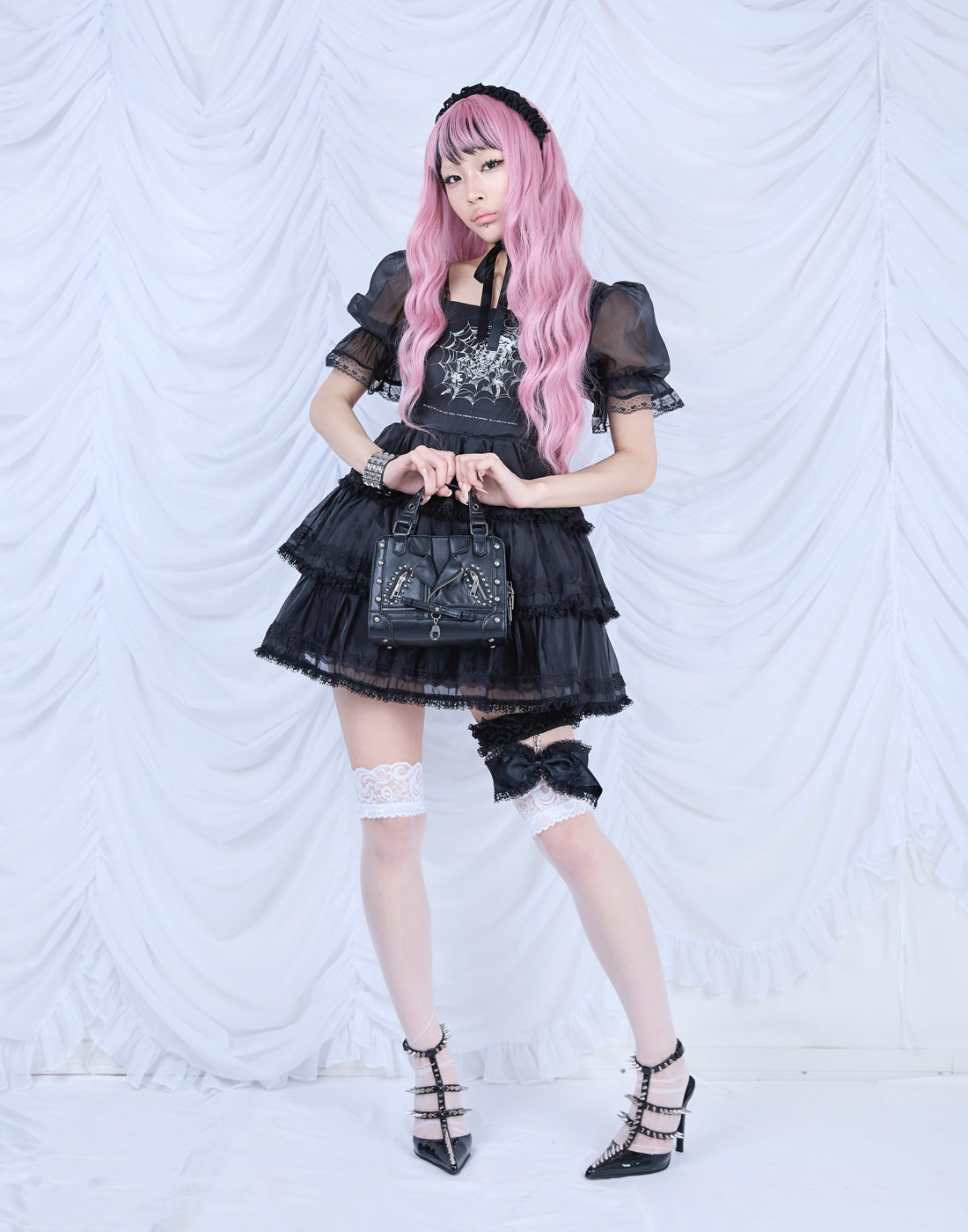 Frill choker sheer tiered illustration onepiece – AVENCHUMU
