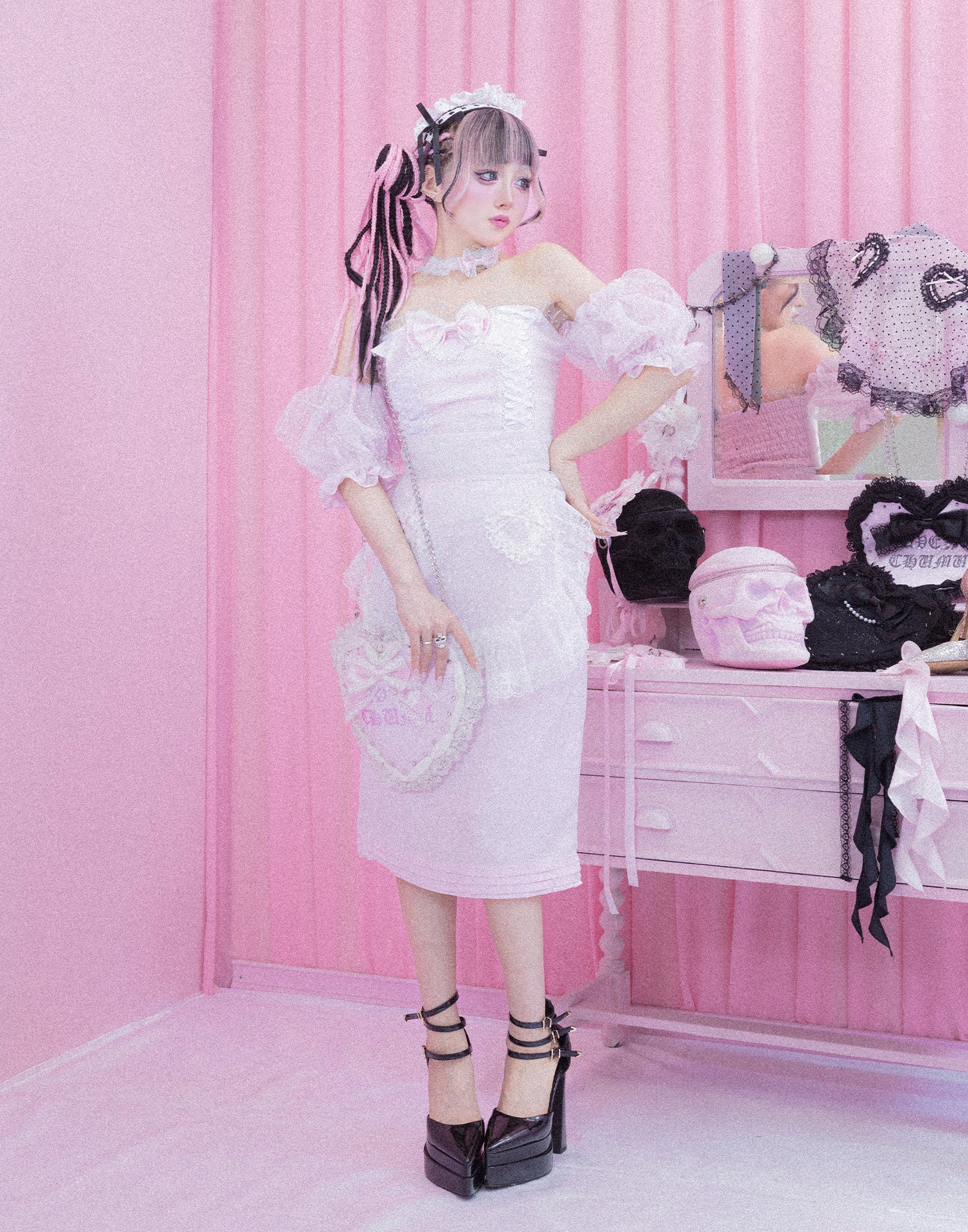 Race up off shoulder tulle puff tops – AVENCHUMU （アバンチュウム）