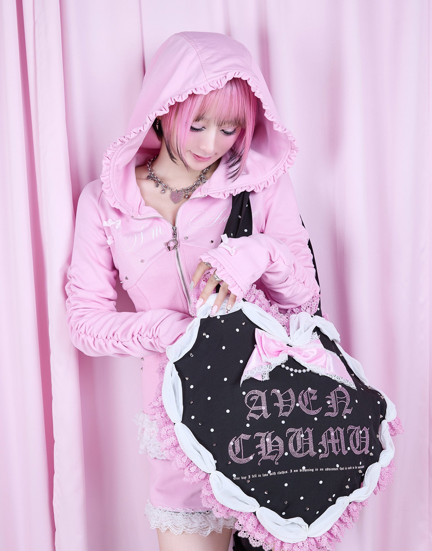 バッグ AVENCHUMU Love heart's cake tote bag Love heart's cake tote bag – AVENCHUMU （アバンチュウム）