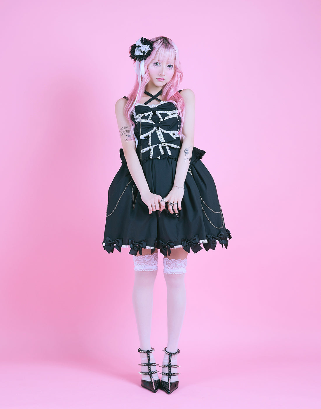 Front ribbon chain one piece – AVENCHUMU （アバンチュウム）