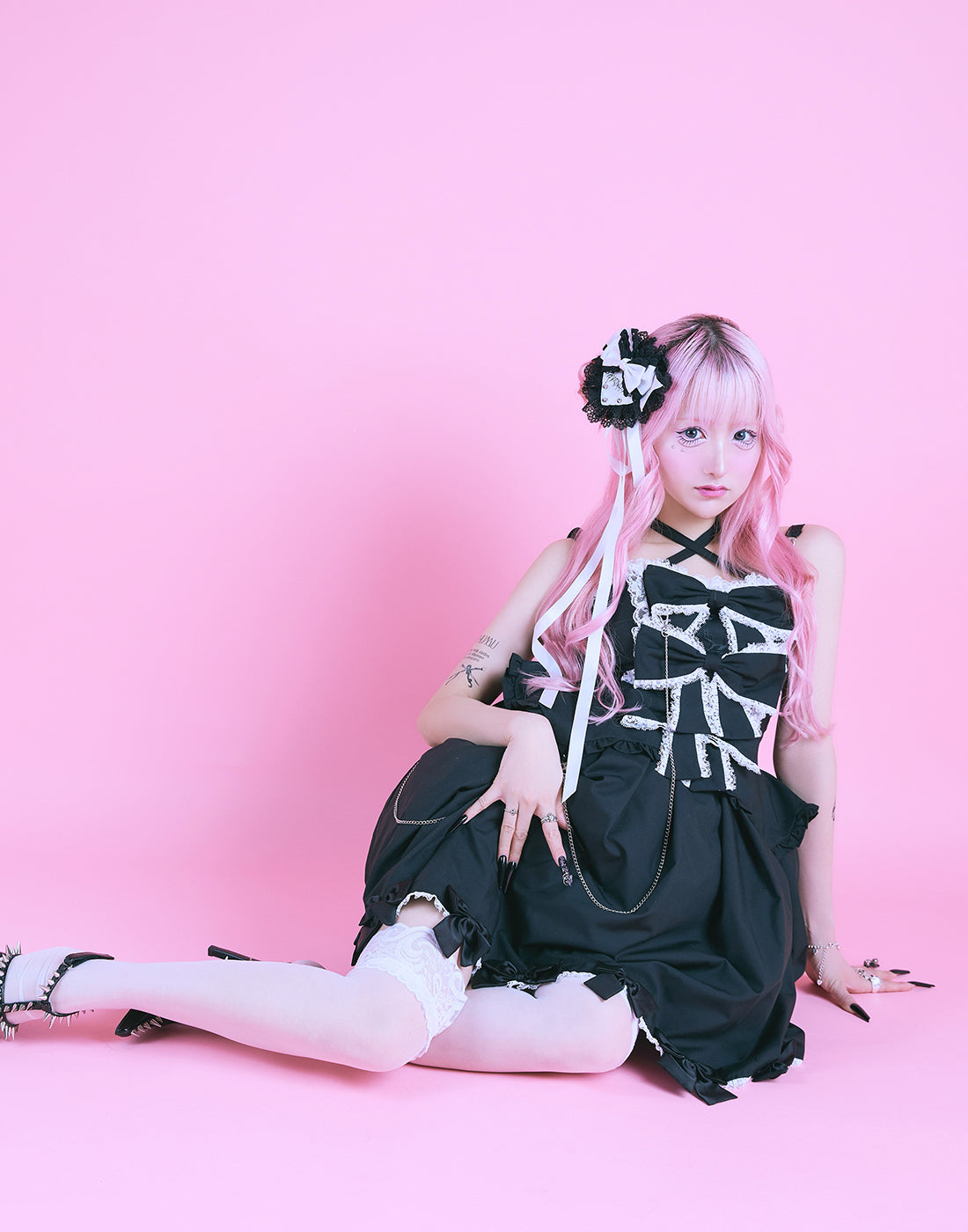 Front ribbon chain one piece – AVENCHUMU （アバンチュウム）
