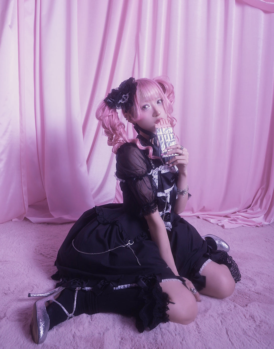Front ribbon chain one piece – AVENCHUMU （アバンチュウム）