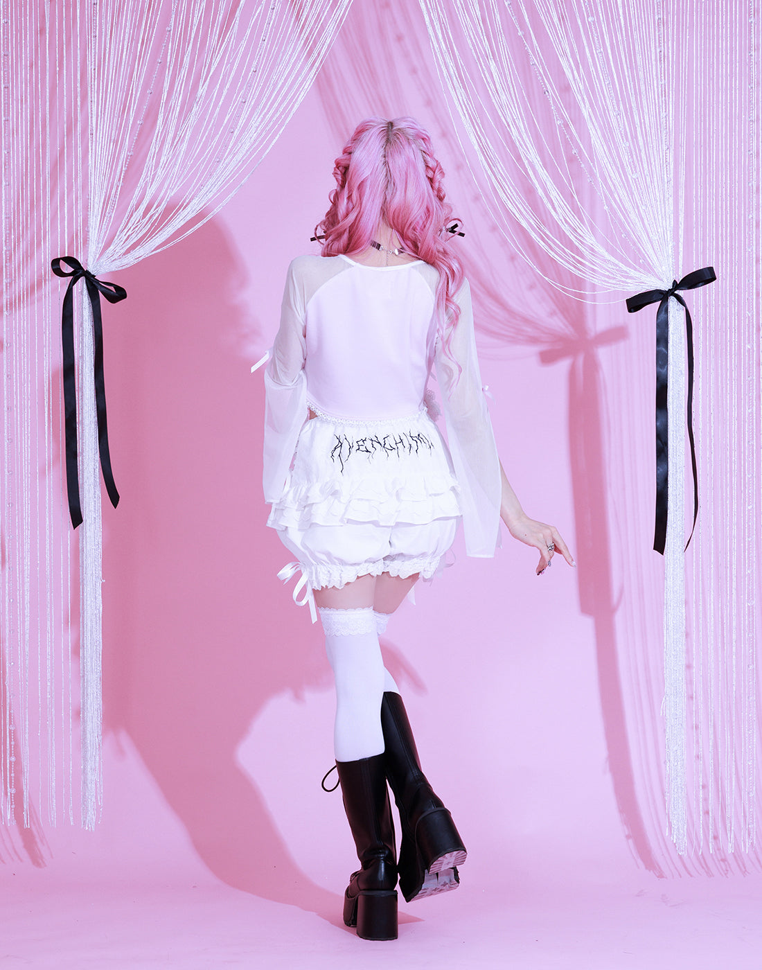 AVENCHUMU ショートパンツ Bottoms – AVENCHUMU （アバンチュウム）